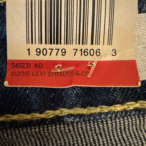 Levi's Altered 711 Skinny Mid Rise Jeans in Dark Wash - Picture 11 of 14